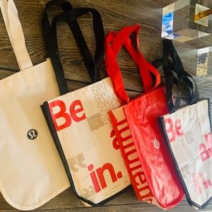 Bundle ~ 4 Lululemon small tote bags!!!